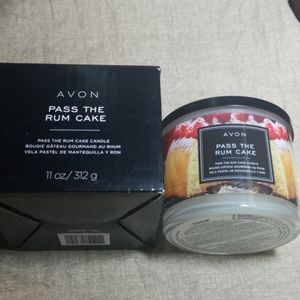 NIB Pass The Rum Cake 3 wick candle